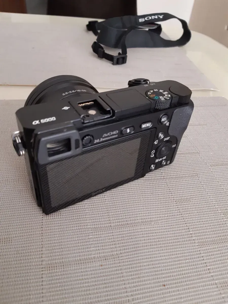 цифровая камера SONY 6000 беззеркальная