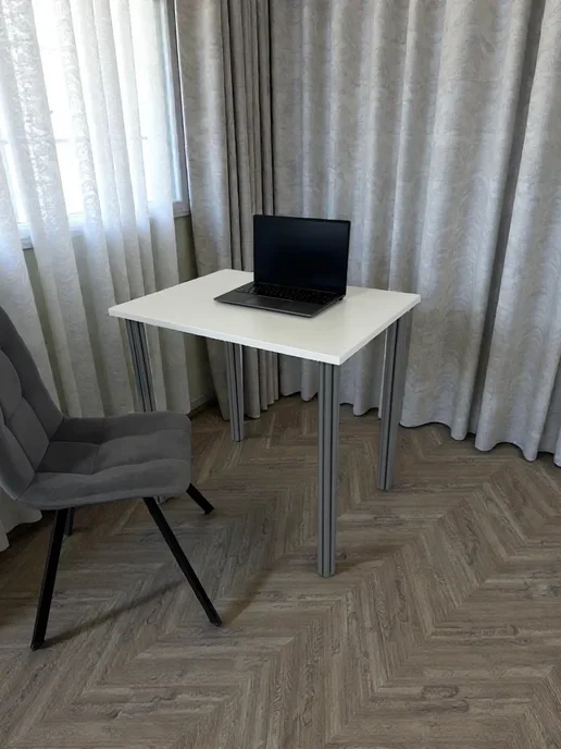 RostovStol Стол дизайнерский игровой Белый, 60*60 см. Ножки хром, 80x60 см